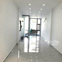 Bán Nhà Mặt Tiền 2 Lầu Đoàn Văn Bơ Quận 4