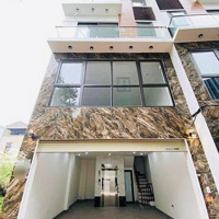 Vip Cầu Giấy, Đường Hoàng Quốc Việt 55M 6 Tầng Thang Máy Lô Góc 3 Mặt Ngõ Thông Rất Gần Phố.