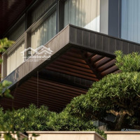 Chính Chủ Bán Rẻ Giảm Tới 10 Tỷ, Nhà Mặt Phố Láng Hạ , 2 Mặt Phố Quận Ba Đình. View Hồ Gần 300 M2.