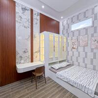 Nhà trệt 2 lầu có sân đậu ô tô, Khu Dân Cư Đại Ngân