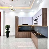 Bán căn hộ cao cấp Lê Trọng Tấn 80m2 vị trí đẹp đủ tiện ích 7.8 tỷ