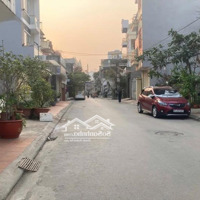 Bán Căn Góc Bánh Chưng Mặt Đường Trại Lẻ - Kênh Dương !!!