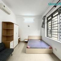 Căn Hộ 1 Phòng Ngủtách Bếp - Cửa Sổ Trời Lớn - Máy Giặt Riêng - Full Nội Thất, Ngay Công Viên Lê Thị Riêng