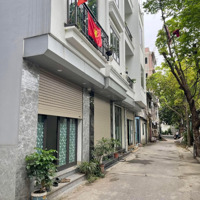 Nhà Phố Đức Giang 33M2 Hơn 7 Tỷ Thang Máy, Ô Tô Ngủ Trong Nhà, Đường Oto Tránh