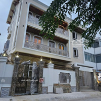 Cơ Hội Sở Hữu Biệt Thự View Sông Sài Gòn Độc Nhất - 1 Trệt 3 Lầu, Nội Thất Sang Trọng