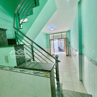 Bán Nhà 2 Tầng Đức - Sổ Hồng Riêng Mà Giá Chỉ Có 3,5 Tỷ Trung Tâm Phường Hiệp Thành