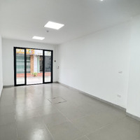 Cho Thuê Cửa Hàng, Ki Ốt Tại Đường Lạc Long Quân, Phường Xuân La, Tây Hồ, Hà Nội, 6 Triệu, 30 M2