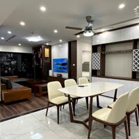 Chính chủ nhờ bán căn hộ chung cư cao cấp dự án :   ( 136 Hồ Tùng Mậu  145m2, 3PN, full nội thất