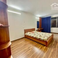 Cần bán gấp nhà phân lô phố Nghĩa Tân 57m2, 4T, thang máy, ô tô tránh