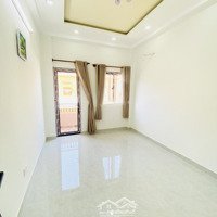 Hẻm Xe Hơi Đổ Cửa, Nhà 3 Tầng Mới Đẹp, Mễ Cốc, 40M2, Nhỉnh 4 Tỷ