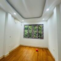 Bán gấp siêu phẩm nhà Nam Từ Liêm 40m2-5 Tầng- Ô tô đỗ cửa – 8 tỷ