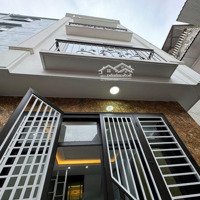 Nhà Phố, Siêu Hot, Tại Đại La, 8,5 Tỷ, 38M2, 5 Tầng, Thang Máy, 1 Nhà Ra Phố. Siêu Hiếm