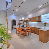 Bán Nhà Thịnh Hào Nhà 3 Mặt Thoáng 60M2,Mặt Tiền5M 7.9 Tỷ