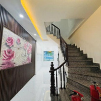 Bán Gấp Siêu Phẩm Nhà Nam Từ Liêm 40M2-5 Tầng- Ô Tô Đỗ Cửa 8 Tỷ