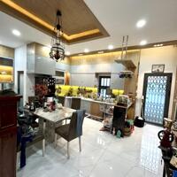 Bán nhà BIỆT THỰ MINI TRUNG TÂM QUẬN 7 – VỊ TRÍ ĐẮC ĐỊA, TIỀM NĂNG – GIÁ CHỈ 14.9 TỶ _ MẶT TIỀN GẦN 7.5M