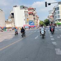HƠN 8 TỶ, NHÀ NGỌC LÂM 40M, 4T, MT4M, Ô CHỜ THANG MÁY, CÁCH 20M RA SÂN XE 45 CHỖ QUAY ĐẦU.