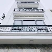 Bán nhà cạnh chợ Tân Lập, Đan Phượng. Nhà 32m2 xây riêng 5 tầng, hoàn thiện sẵn về ở ngay