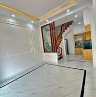 Bán nhà cạnh chợ Tân Lập, Đan Phượng. Nhà 32m2 xây riêng 5 tầng, hoàn thiện sẵn về ở ngay