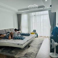 Bán Gấp Căn Góc 4 Phòng Ngủ- 180M2 - E4 Yên Hoà, Cầu Giấy. Tầng Trung 3 Mặt Thoáng, Full Nội Thất