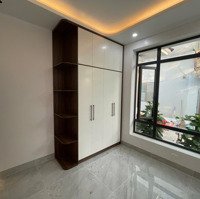 Bán Nhà Láng Hạ Gần Công Viên, Yên Tĩnh 58M2,Mặt Tiền5M 7.6 Tỷ