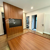 Bán Nhà Đàm Quang Trung - Long Biên - Gara - Thang Máy - 35M² -Mặt Tiền4.7M - Giá Bán 9,3 Tỷ
