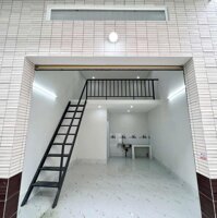 Nhà mặt tiền hẻm Hồ Bún Xáng ở và kinh doanh đều tiện