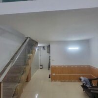 Cho thuê nhà ngõ 377 Phố Định Công, 35m2, 3 tầng KD Spa nhỏ, nail kết hợp ở, 8 Triệu