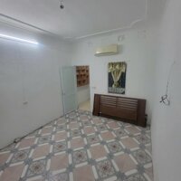 Cho thuê nhà ngõ 377 Phố Định Công, 35m2, 3 tầng KD Spa nhỏ, nail kết hợp ở, 8 Triệu