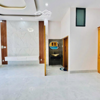Cần Bán Nhà Hẻm Võ Thị Sáu Q3. 46,35M2 Giá Bán 3Tỷ400. Hẻm Ô Tô Sổ Riêng Chính Chủ. Nhà Đang Trống.