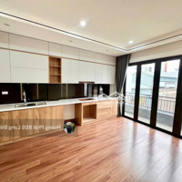 Bán Nhà Phố Trạm - Đàm Quang Trung. Ba Bước Ra Phố, Aeon Long Biên 200M. Liên Hệ: 0965858116