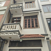Hiếm, Bán Nhà Hoàng Mai Ô Tô Đỗ Cửa,39M,8.46 Tỷ,Bãi Gửi Xe 10M,Gần Chợ,Trường, An Sinh Đỉnh