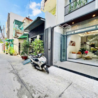 Kẹt Tiền Lấy Hàng. Bán Nhà 45M2 Lạc Long Quân, P8, Tân Bình. Gần Công Viên Gò Cầm Đệm, Giá Bán 2 Tỷ890