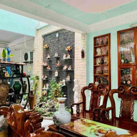 Bán Nhà Đẹp 3 Tầng Vừa Ở Vừa Kd Đa Ngành Nghề, Đất 250M2(10X25) Đường Cmt 8 - Đà Nẵng 15,89 Tỷ
