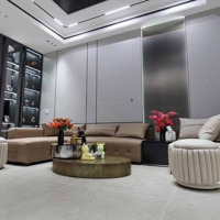 Căn Villa Đẹp Nhất Q1 - Khu Vip Hai Bà Trưng (6,8X18M) - 4 Tầng (5Pn) Tặng Nt , Chỉ 27,9 Tỷ Còn Tl.