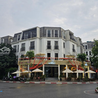 Lô Góc Siêu Hot Tổngdiện Tích400M Mặt Phố Nguyễn Thị Định 15M Mặt Tiền.làm Spa, Cafe, Nhà Hàng ,Vp...