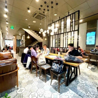 Bán Nhà Mặt Phố Vip Kim Mã , 210M , Giá Chỉ 110 Tỷ , Kinh Doanh Đỉnh Cao , Dòng Tiền Cao,2 Thoáng
