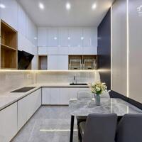 Cần bán nhà 3 tầng kiệt oto đường Lê Độ , giá sập hầm chỉ hơn 4 tỷ.