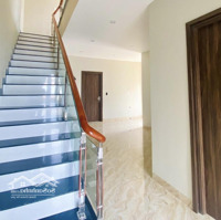 Cho Thuê Nhà Nguyên Căn Đẹp 1T3L Góc 2 Mặt Tiền Trung Tâm Biên Hòa