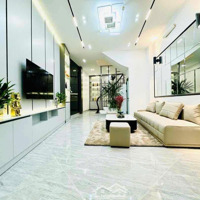 Bán Nhà Riêng Tại Ngọc Khánh, Ba Đình, Hà Nội, 7,95 Tỷ, 35 M2, Đẹp, Pháp Lý Đầy Đủ