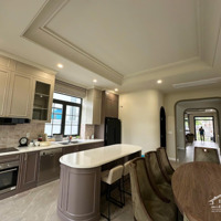 Biệt Thự Đẳng Cấp 255M2. Full Nội Thất, Xách Vali Vào Ở Ngay. Ngay Bến Du Thuyền