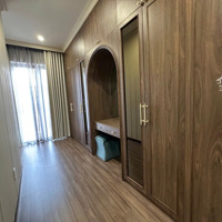 Biệt Thự Đẳng Cấp 255M2. Full Nội Thất, Xách Vali Vào Ở Ngay. Ngay Bến Du Thuyền