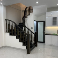 Nhà Mới Yên Hoà_7.6 Tỷ_Thoáng Sang_ Nội Thất Đẹp_30M2_5 Tầng.