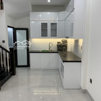 Nhà Mới Yên Hoà_7.6 Tỷ_Thoáng Sang_ Nội Thất Đẹp_30M2_5 Tầng.