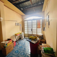 Quận 4- Nhà 3 Tầng, 3 Phòng Ngủ, Đường Khánh Hội, 2,3 Tỷ