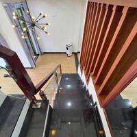 Bán nhà 1 trệt 1 lầu mới tinh, đường oto thông, gần cầu suối mau chỉ 2tỷ750