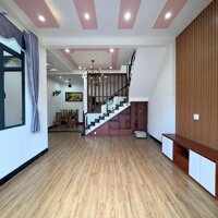 Bán nhà 1 trệt 1 lầu mới tinh, đường oto thông, gần cầu suối mau chỉ 2tỷ750