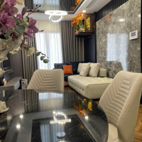 Cần Bán Gấp Căn Hộ 2 Phòng Ngủ Imperia, Diện Tích 82M Giá: 7 Tỷ