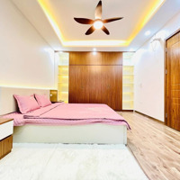 Chỉ Với Hơn 5Tỷ, Có Ngay Căn Nhà 32M X 5Tầng, Full Nội Thất, Mới Tinh, Sang Trọng, Hàng Xóm Hai Bà