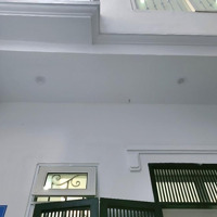 Bán Nhà Lĩnh Nam 40M*5T*Mt 5M Chào 5,9 Tỷ. Cách Ô Tô 10M, Cách Chợ 50M, Trước Nhà Thoáng Sáng.