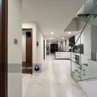 The Galleria: Bán Căn 3 Phòng Ngủcó Sân Thượng Riêng Tổng Diện Tích Lên Tới 200M2 Giá Bán 25 Tỷ